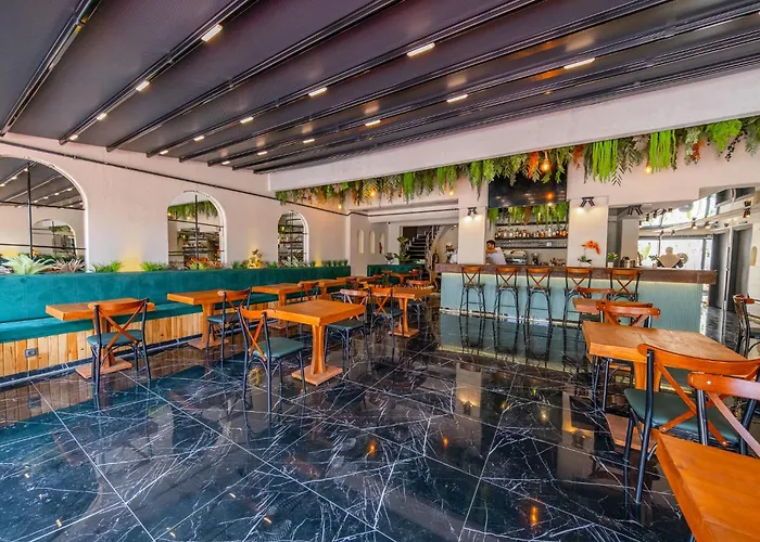 Apart hotel: Mrt Suites Lara