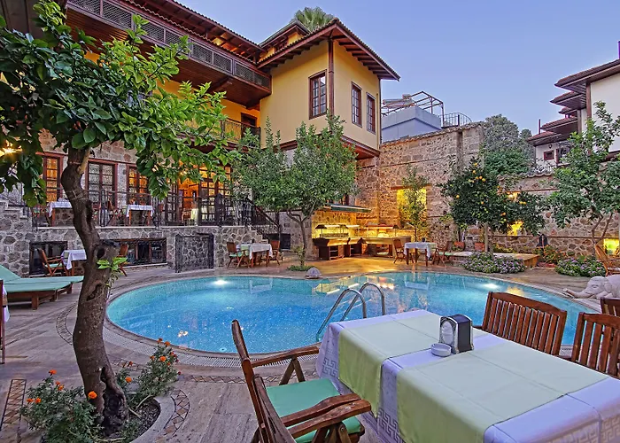 Hotel: La Paloma Hotel