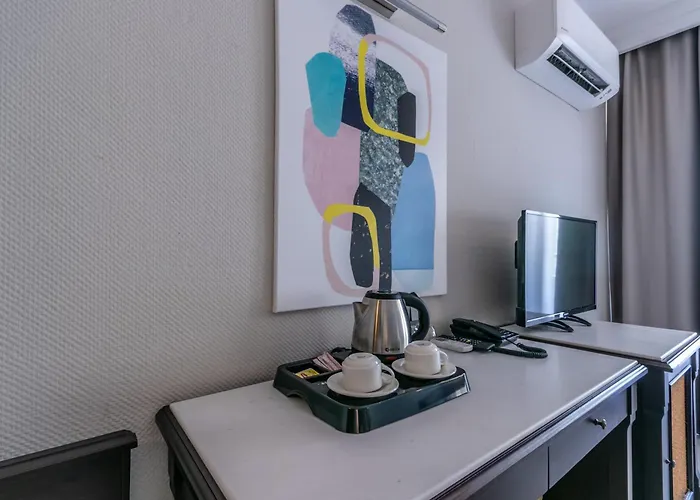 Cheap hotel: Lara Park Hotel